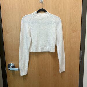 Urban Outfitters fuzzy cropped sweater white women’s M